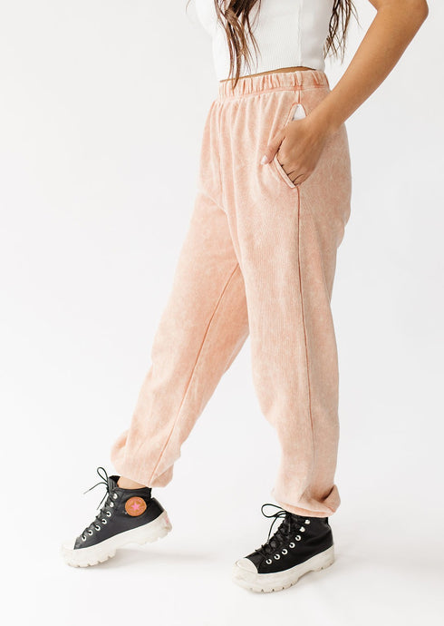 Vibe Check Washed Pant// Peach